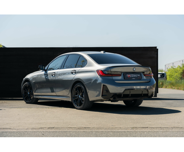 BMW 330 330eXAS Mpack PHEV L-Cars