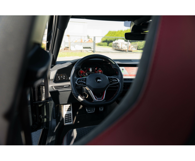 Volkswagen Golf GTI 2.0 TSI Clubsport OPF DSG Pano/H&K/IQ LED's L-Cars