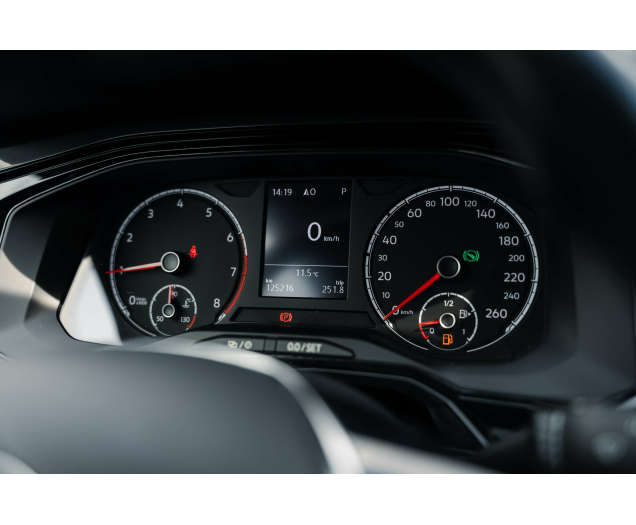 Volkswagen Polo IQ Drive / DSG L-Cars