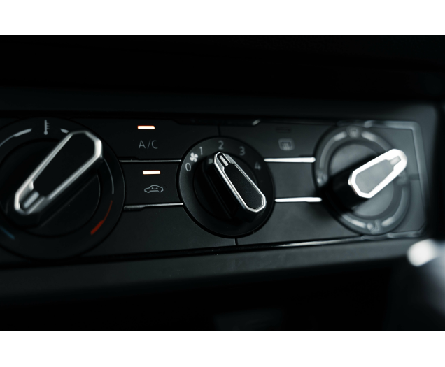Volkswagen Polo IQ Drive / DSG L-Cars