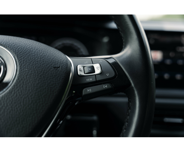 Volkswagen Polo IQ Drive / DSG L-Cars
