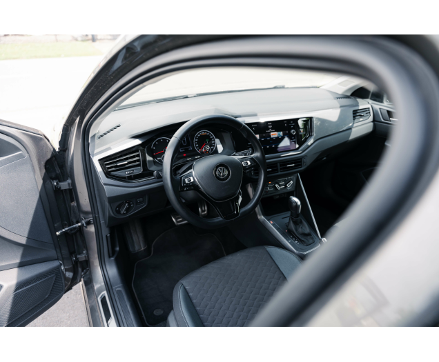 Volkswagen Polo IQ Drive / DSG L-Cars
