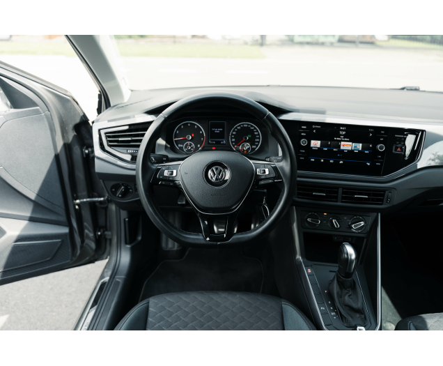 Volkswagen Polo IQ Drive / DSG L-Cars