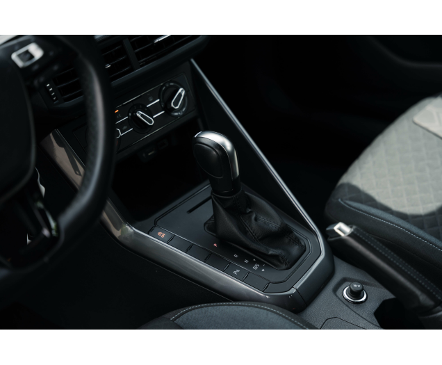 Volkswagen Polo IQ Drive / DSG L-Cars