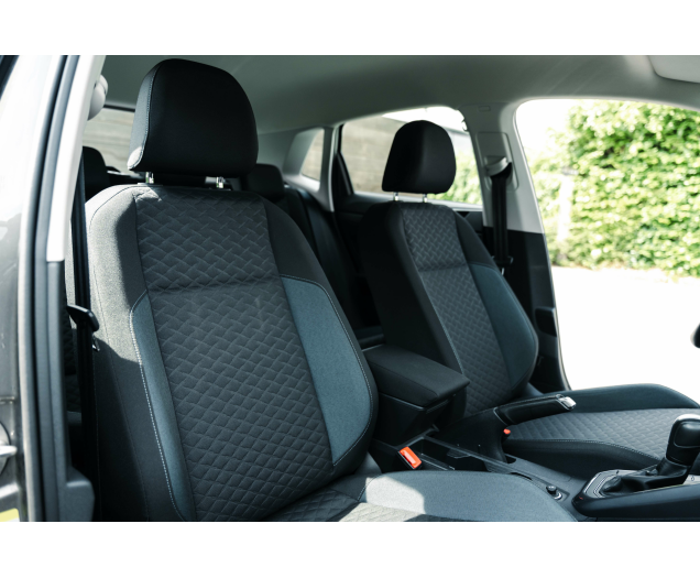Volkswagen Polo IQ Drive / DSG L-Cars