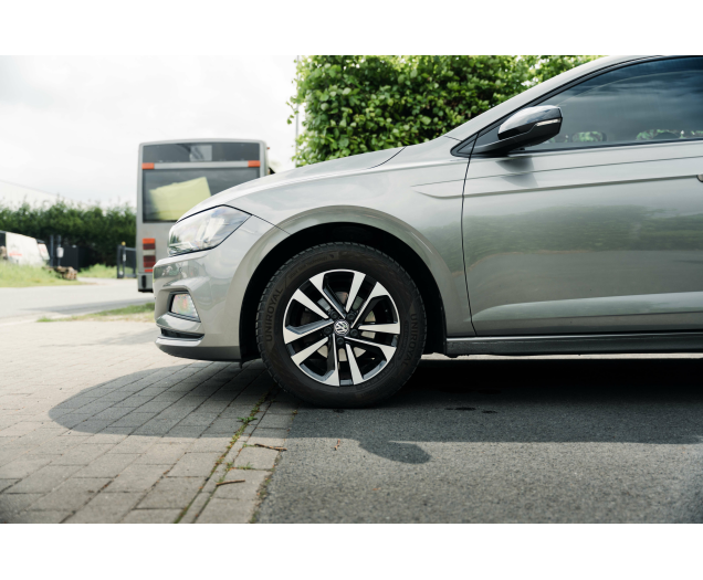 Volkswagen Polo IQ Drive / DSG L-Cars