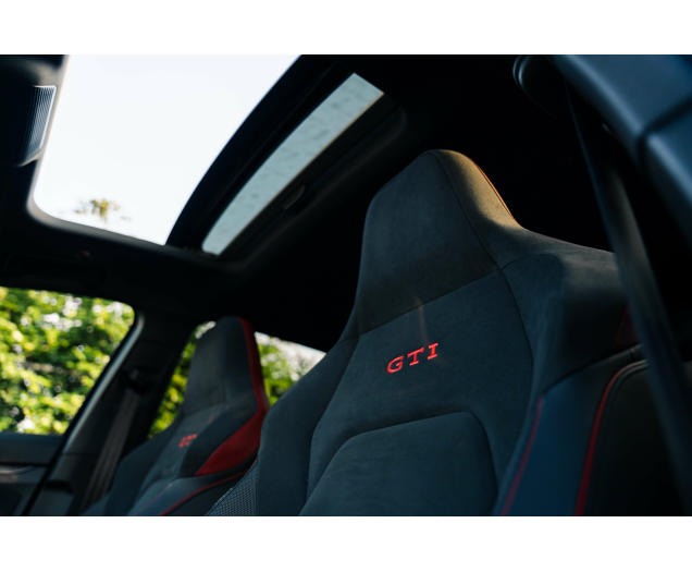 Volkswagen Golf GTI 2.0 TSI Clubsport OPF DSG Pano/H&K/IQ LED's L-Cars
