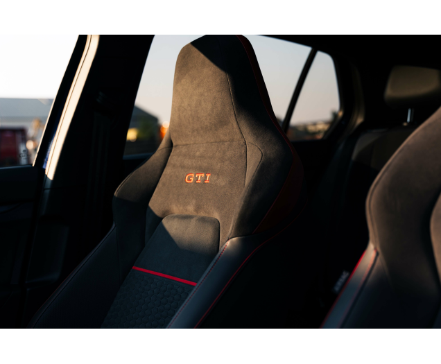 Volkswagen Golf GTI 2.0 TSI Clubsport OPF DSG Pano/H&K/IQ LED's L-Cars