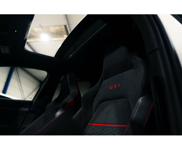 Volkswagen Golf GTI 2.0 TSI Clubsport OPF DSG Pano/H&K/IQ LED's L-Cars