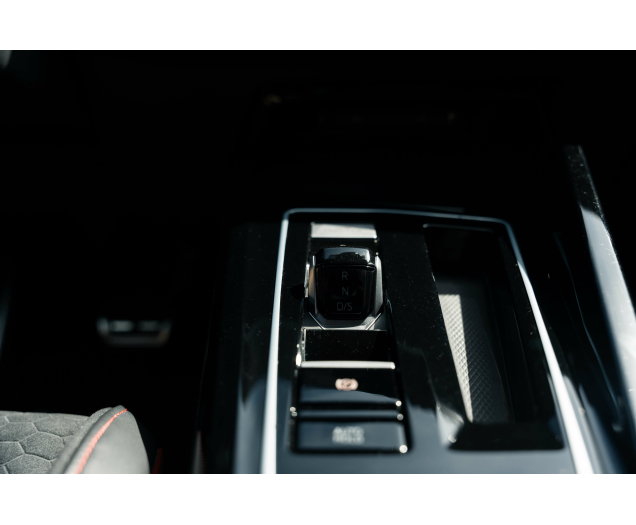 Volkswagen Golf GTI 2.0 TSI Clubsport OPF H&K/IQ LED's/DCC/Nurburgring modus L-Cars