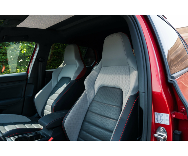 Volkswagen Golf GTI 2.0 TSI Clubsport OPF DSG Pano/H&K/IQ LED's/Maxton/Bastuk uitlaat L-Cars