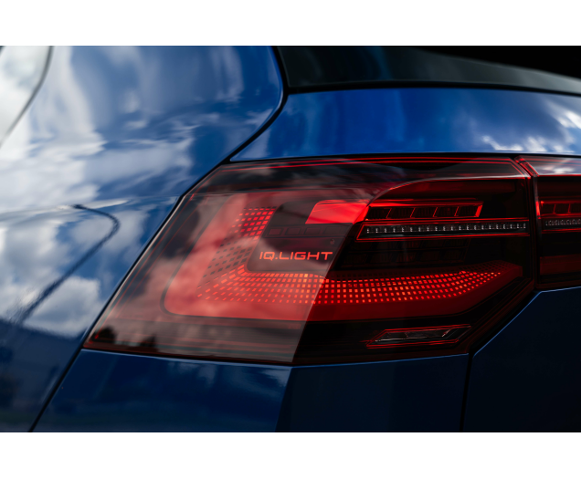Volkswagen Golf R Golf Variant R 2.0 TSI 4Motion DSG H&K/HUD/AKRA/Nurburgring/DCC/Performance pack L-Cars