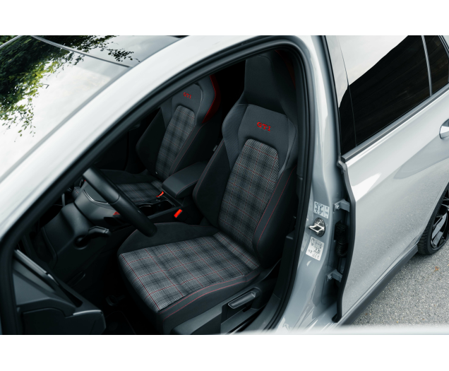 Volkswagen Golf GTI Golf 2.0 TSI GTI OPF DSG H&K/Pano/IQ light L-Cars