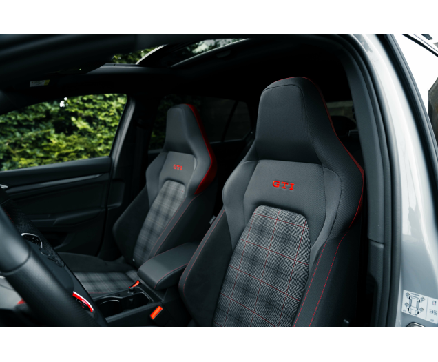 Volkswagen Golf GTI Golf 2.0 TSI GTI OPF DSG H&K/Pano/IQ light L-Cars