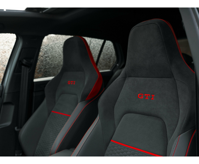Volkswagen Golf GTI 2.0 TSI Clubsport OPF DSG Pano/H&K/IQ LED's L-Cars