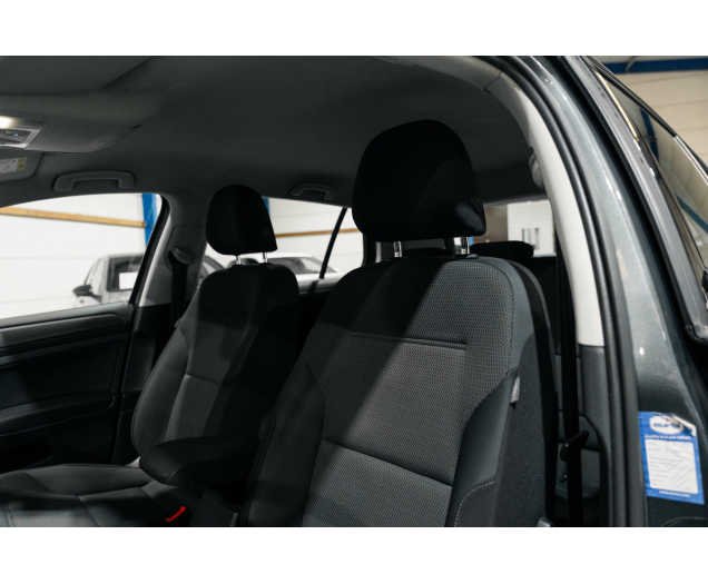 Volkswagen Golf Golf 1.0 TSI BMT Comfortline L-Cars