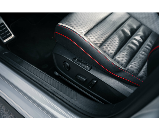 Volkswagen Golf GTI Golf 2.0 TSI GTI OPF DSG H&K/Pano/IQ light/DCC/Leder L-Cars