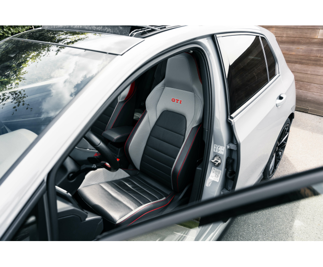 Volkswagen Golf GTI Golf 2.0 TSI GTI OPF DSG Pano/IQ light/DCC/Leder L-Cars