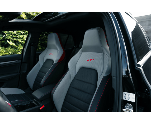 Volkswagen Golf GTI 2.0 TSI Clubsport OPF DSG Pano/H&K/IQ LED's L-Cars