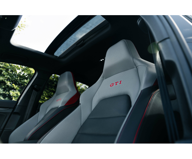 Volkswagen Golf GTI 2.0 TSI Clubsport OPF DSG Pano/H&K/IQ LED's L-Cars