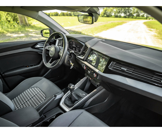 Audi A1 30 TFSI,S line,Virtuele Cockpit,Parkeerhulp, Autohandel Quintens