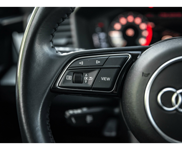 Audi A1 30 TFSI,S line,Virtuele Cockpit,Parkeerhulp, Autohandel Quintens