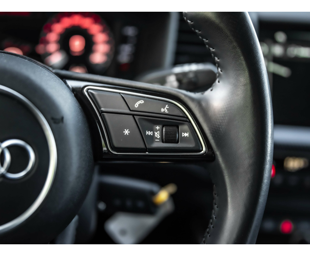 Audi A1 30 TFSI,S line,Virtuele Cockpit,Parkeerhulp, Autohandel Quintens