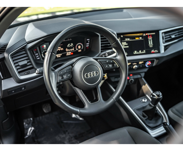 Audi A1 30 TFSI,S line,Virtuele Cockpit,Parkeerhulp, Autohandel Quintens