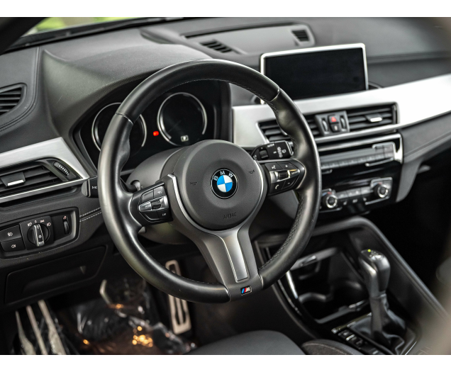 BMW X2 Hybrid,M-Sportpakket,LED,Gps,Alu,Elektr. koffer Autohandel Quintens