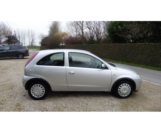 Opel CORSA  Autobedrijf Vynckier