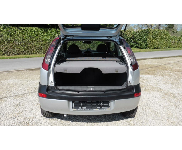 Opel CORSA BENZINE +GPS+USB Autobedrijf Vynckier