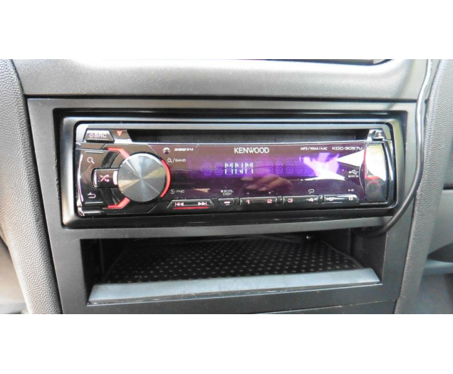 Opel CORSA BENZINE +GPS+USB Autobedrijf Vynckier