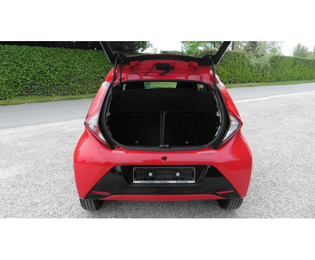 Toyota AYGO  Autobedrijf Vynckier