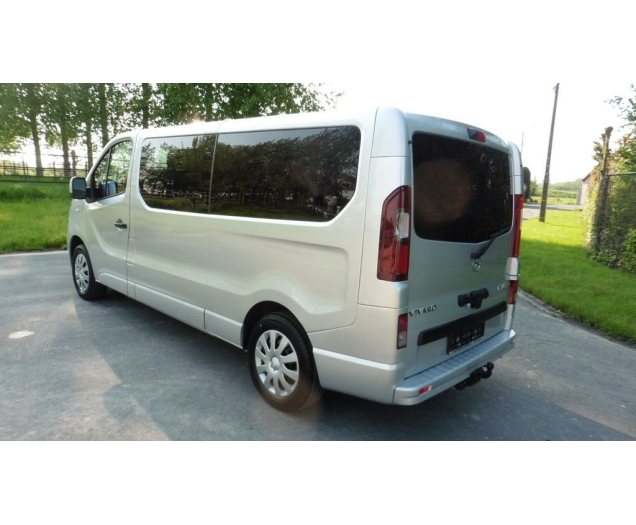 Opel VIVARO 9zit+trekhaak+GPS Autobedrijf Vynckier