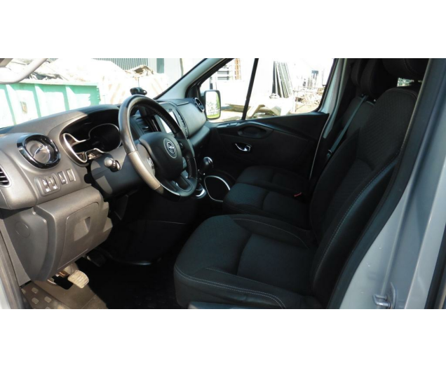 Opel VIVARO 9zit+trekhaak+GPS Autobedrijf Vynckier