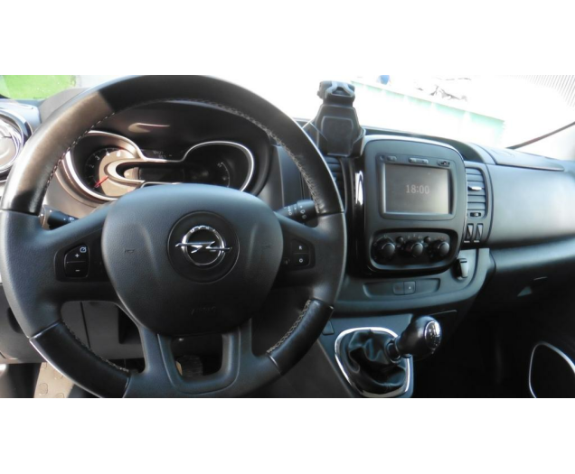 Opel VIVARO 9zit+trekhaak+GPS Autobedrijf Vynckier