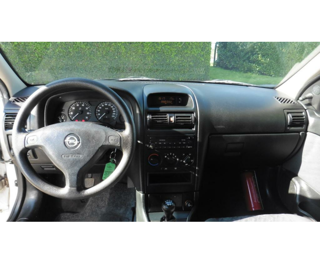 Opel ASTRA 14i16v benzine Autobedrijf Vynckier