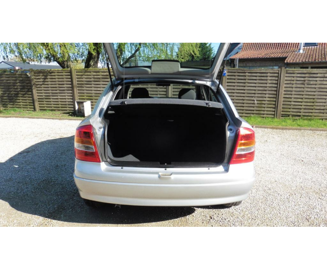 Opel ASTRA 14i16v benzine Autobedrijf Vynckier
