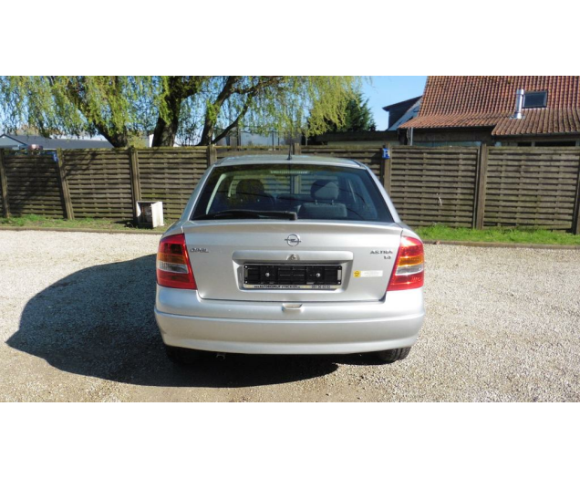 Opel ASTRA 14i16v benzine Autobedrijf Vynckier