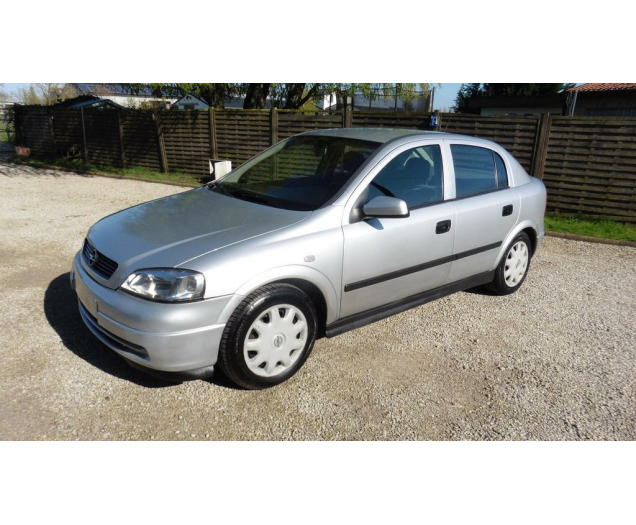 Opel ASTRA 14i16v benzine Autobedrijf Vynckier