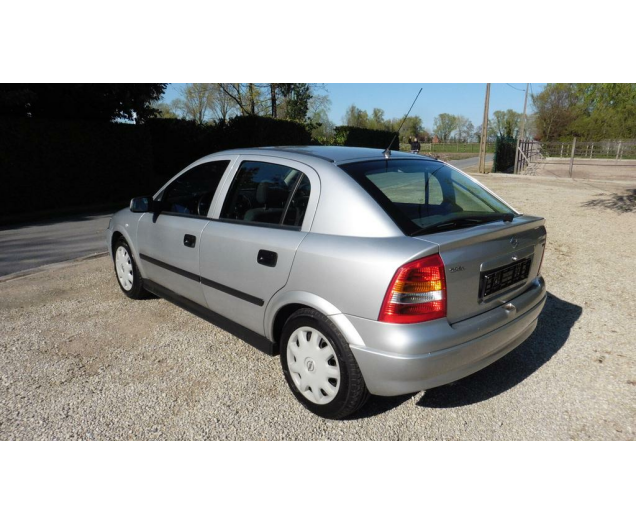 Opel ASTRA 14i16v benzine Autobedrijf Vynckier