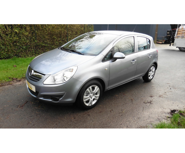 Opel CORSA enjoy 34000 km!!! Autobedrijf Vynckier