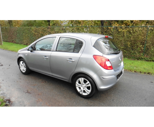 Opel CORSA enjoy 34000 km!!! Autobedrijf Vynckier