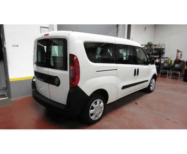 Fiat DOBLO 14i benzine L2H1 Autobedrijf Vynckier