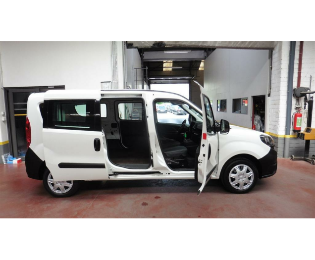 Fiat DOBLO 14i benzine L2H1 Autobedrijf Vynckier