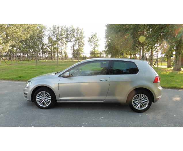 Volkswagen GOLF SW  Autobedrijf Vynckier