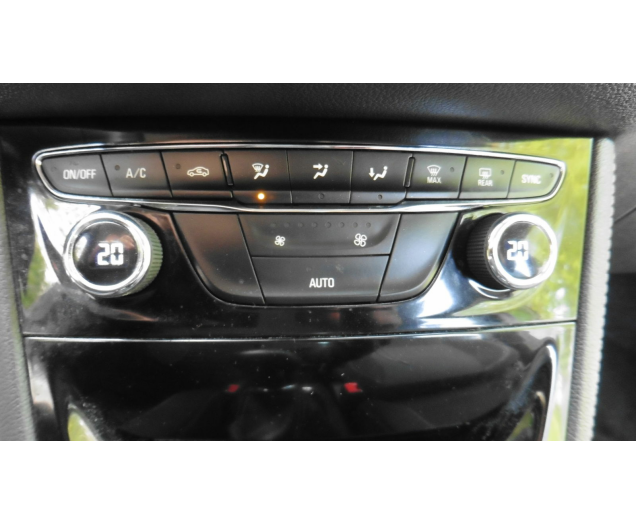Opel  1.4 BENZINE TURBO Autobedrijf Vynckier