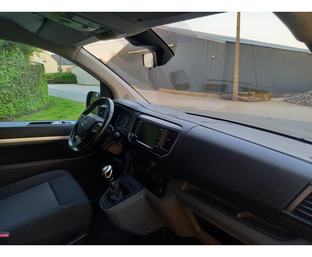 Opel  Vivaro C 20HDI L2H1 Autobedrijf Vynckier