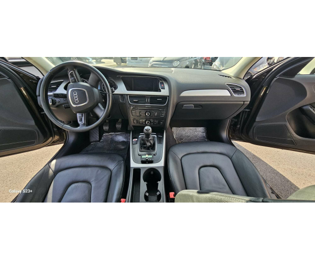 Audi A4 1.8i TFSI*VERWARMDE ZETEL KEYLESS LEDER BLUETH Ninove auto