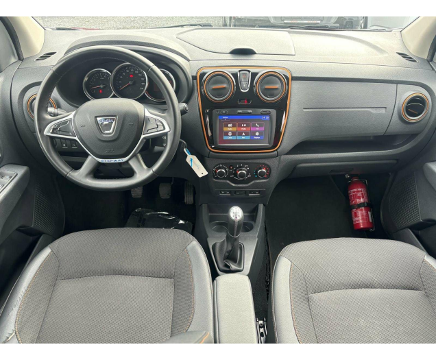 Dacia Lodgy 1.2i TCe Stepway*NAV BLUETH  CAM 7Place CRUISE Ninove auto